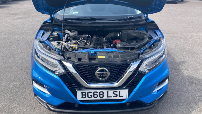Nissan Qashqai 1.3 DiG-T Tekna 5dr Petrol Hatchback